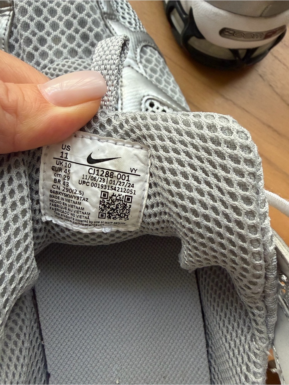 Nike Air Zoom Spiridon Cage 2 Metallic Silver Gray Men’s 11 EU 45 - Picture 7 of 8